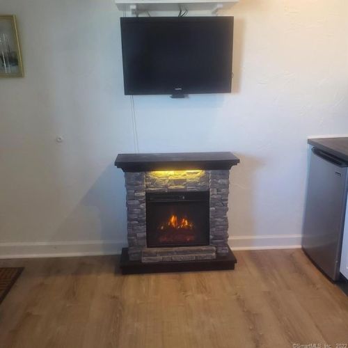 212 Pequot Ave, United States Coast Guard Ac, CT 06320-4604