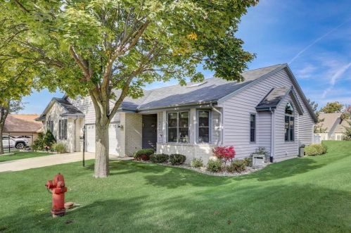 5361 Cambridge Ln, Milwaukee WI 53221-3200 exterior