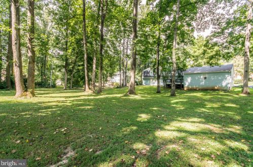46 Sunlite Dr, Charles Town, WV 25414-5279