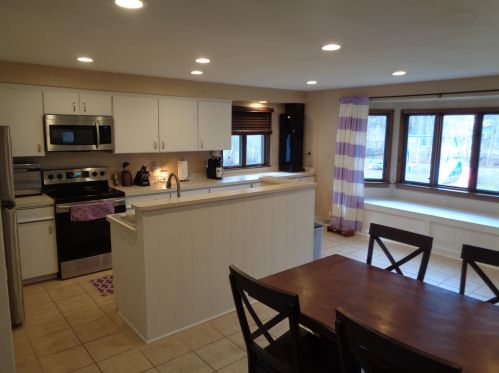 710 Bel Ayr Dr, Waukesha, WI 53188-2902