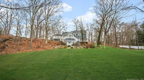 75 Nubel Ln, New Canaan CT  06840-6913 exterior