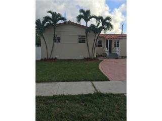 8260 30th St, Miami, FL 33155-2429
