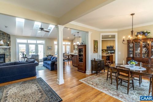 10 Mulligan Dr, Bybee VA  22963-2560 exterior