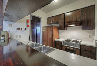 3200 Helms St, Austin TX  78705-2420 exterior