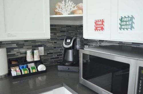 1516 37 St, Galveston TX 77550-7546 exterior