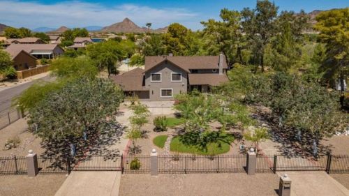 5242 Whispering Wind Dr, Glendale, AZ 85310-2908