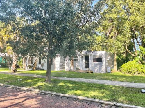 309 Pineapple St, Tarpon Springs, FL 34689-3544