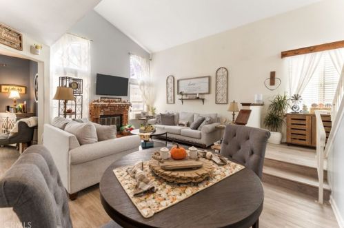 12815 Somerset Pl, Chino CA  91710-6297 exterior