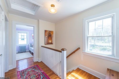 2 Clove Rd, West Paterson NJ  07424-2102 exterior