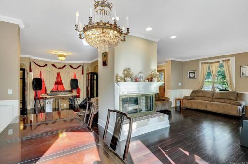 111 Highland Ave, Middletown NY  10940-4713 exterior