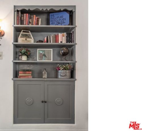 2621 Glenoaks Blvd, Glendale CA  91206-3108 exterior