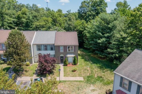 10729 Greta Lynn Ct, Fredericksburg, VA 22407-7746