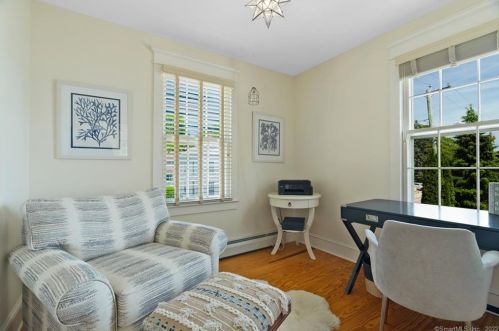 64 Elm St, Groton CT 06340-5616 exterior