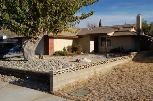39068 Foxholm Dr, Palmdale CA  93551-3911 exterior