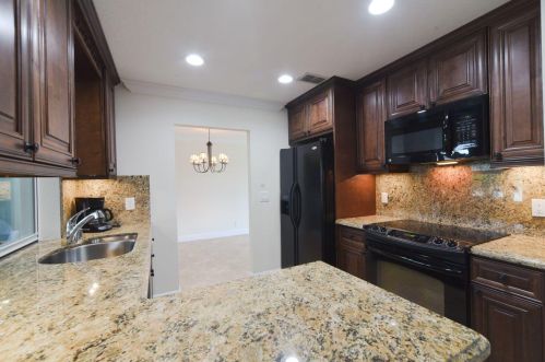 2389 14th Ave, Boynton Beach FL  33426-5853 exterior