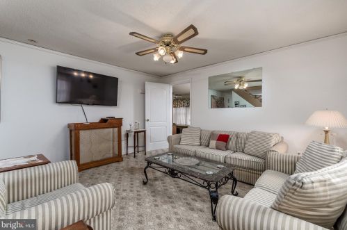 19 Hosier St, Selbyville DE  19975-9300 exterior