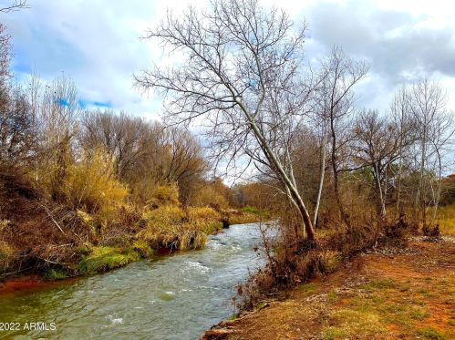 10090 Willow Dr, Cornville AZ  86325-5407 exterior