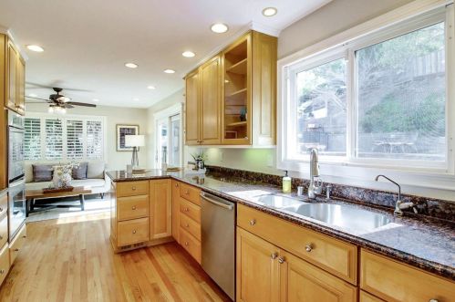 732 Colleen Dr, San Jose CA 95123-4608 exterior