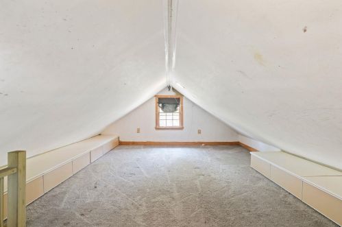 47 Great Pond Rd, Kingston NH  03848-3741 exterior