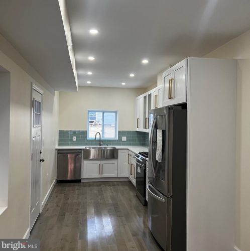 616 Mckean St, Philadelphia PA  19148-2415 exterior