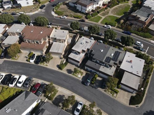 2408 Emily Ln, South San Francisco CA  94080-5263 exterior