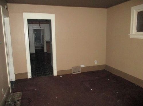 2463 35, Milwaukee WI 53210-3037 exterior