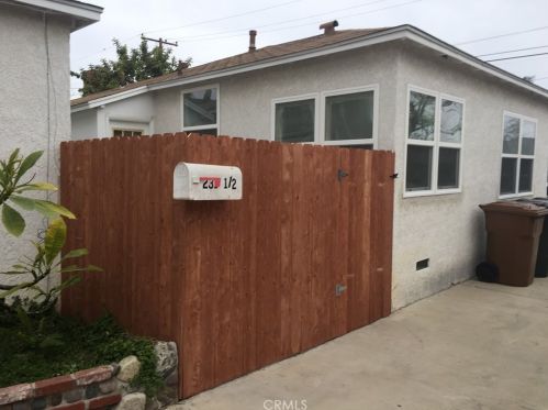 231 Waldo Ave, Fullerton CA  92833-2846 exterior