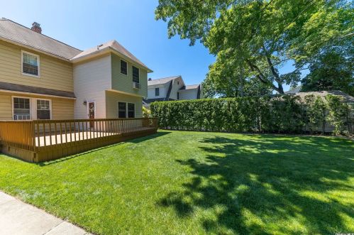 69 Hamilton St, Rockville Centre, NY 11570-2038