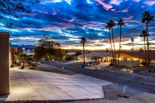 160 Cypress Dr, Lake Havasu City AZ  86403-6813 exterior