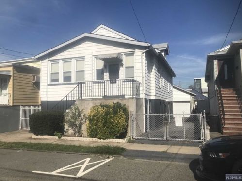 1442 45th St, North Bergen NJ  07047-2722 exterior