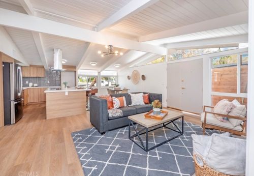 3316 Studebaker Rd, Long Beach CA  90808-4255 exterior