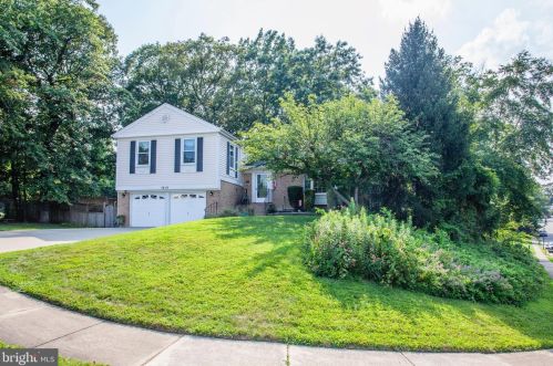 7616 Modisto Ln, Springfield, VA 22153-1647