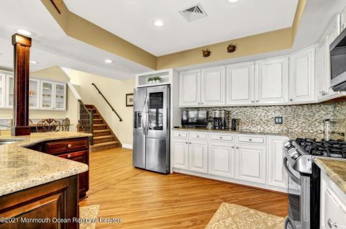 98 Jib Ln, Bricktown NJ  08723-6747 exterior