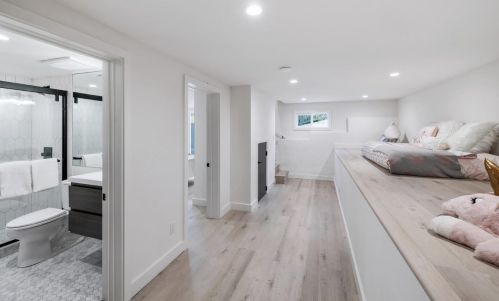 6 Rockford Ave, Daly City CA  94015-4724 exterior