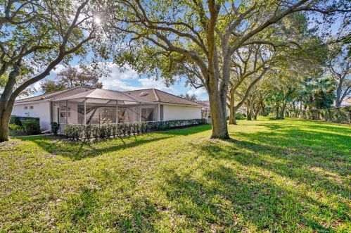 7101 Geminata Oak Ct, West Palm Beach, FL 33410-3246