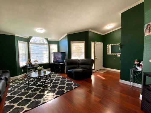 233 O St, Lathrop CA  95330-9661 exterior