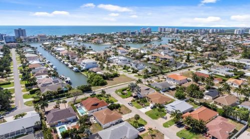 508 99th Ave, Naples, FL 34108-2228