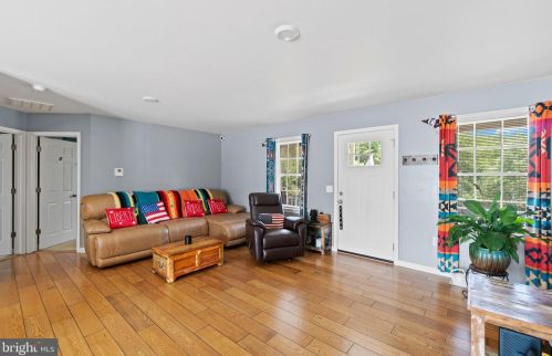 519 Rocky Run Rd, Fredericksburg, VA 22406-5417