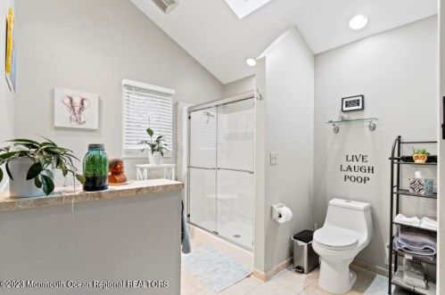 84 Woodland Dr, Bricktown NJ  08723-7431 exterior