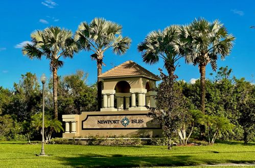 2185 Rockport Rd, Fort Pierce, FL 34953-4376