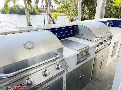 3591 177th Ave, Hollywood FL  33029-1666 exterior