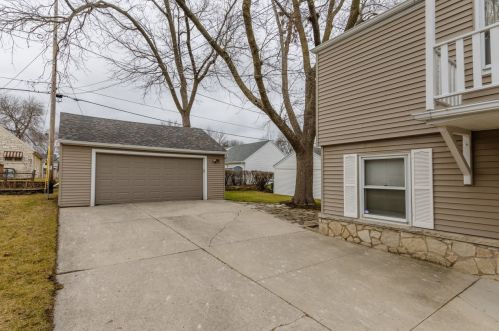 2551 95, Milwaukee WI 53227-2339 exterior