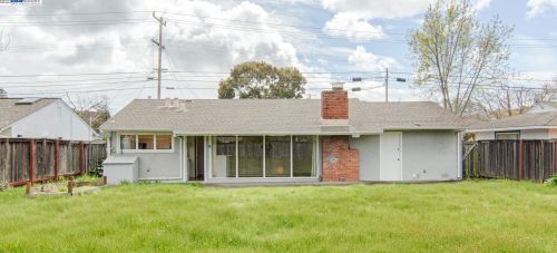 255 Cecilia Way, Tiburon CA  94920-2038 exterior