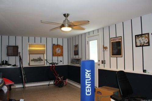 172 Barnes Rd, Washingtonville NY  10992-1932 exterior