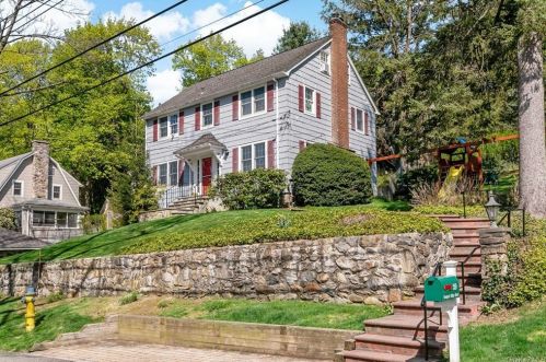 59 Orchard Ridge Rd, Chappaqua NY  10514-2731 exterior