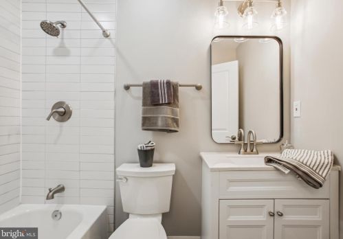 3121 Celadon Ln, Falls Church VA  22044-2610 exterior