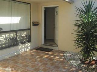 3505 Acapulco Dr, Hollywood FL  33023-6501 exterior