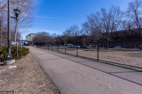 2845 Irving Ave, Minneapolis MN 55411-1228 exterior