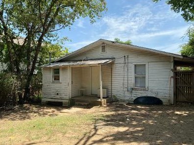 820 Allen St, Denton, TX 76205-6147