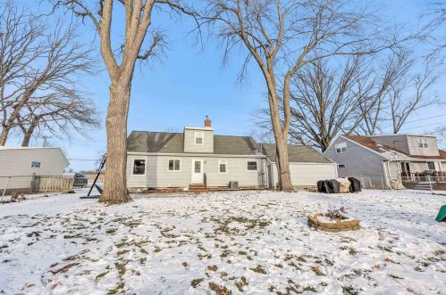 1071 Liberty St, Green Bay WI  54304-3854 exterior